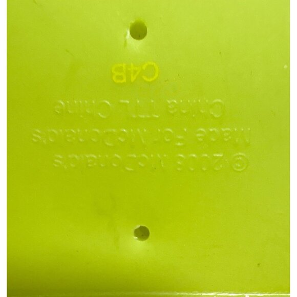 2008 McDonalds Green Car & Lounge Chair Baby McDonald Figurines Set Of 2 - - Picture 5 of 7